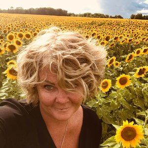 Meet your Posher, Kelly